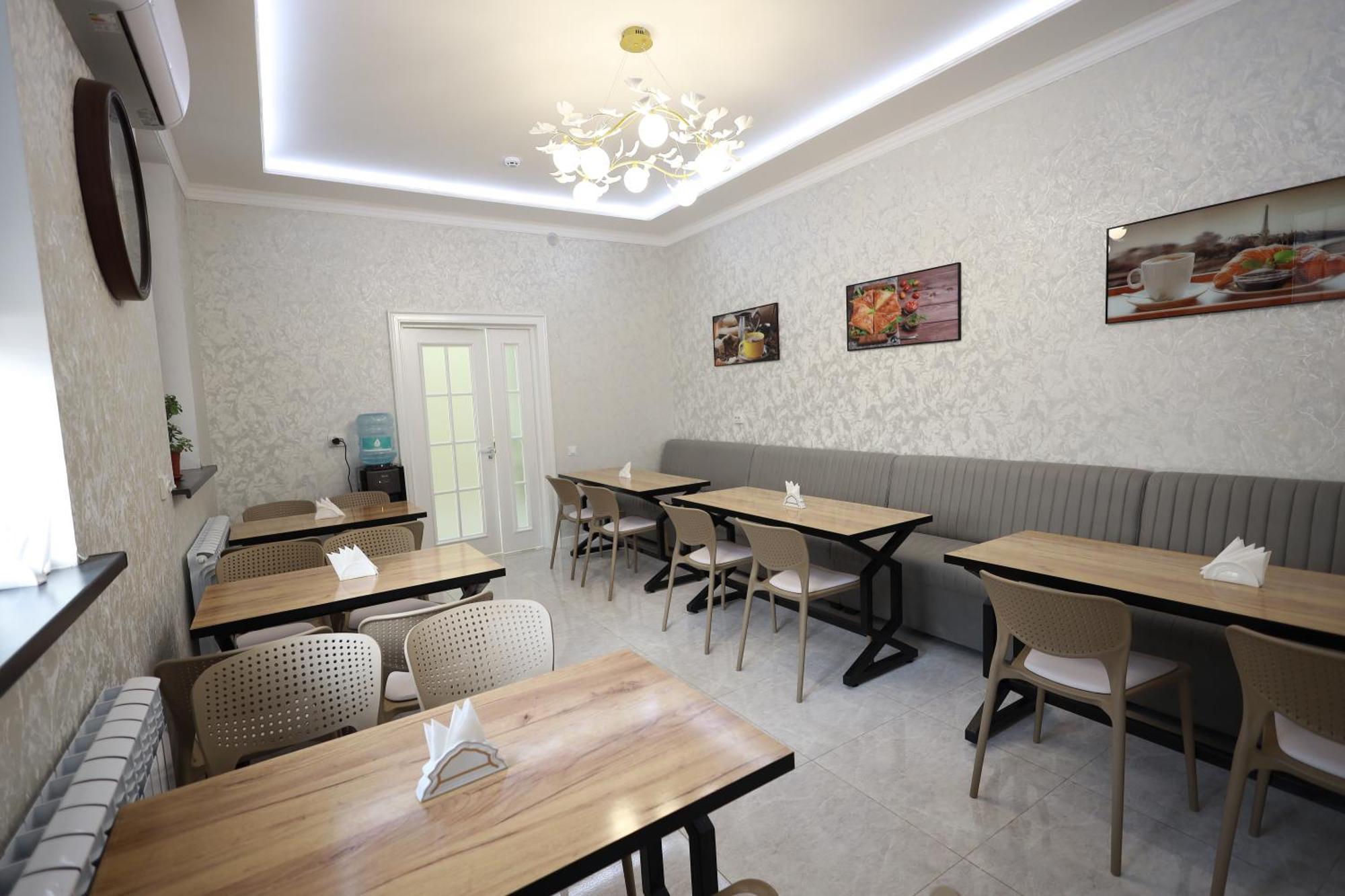Ideal Hotel 누쿠스 외부 사진
