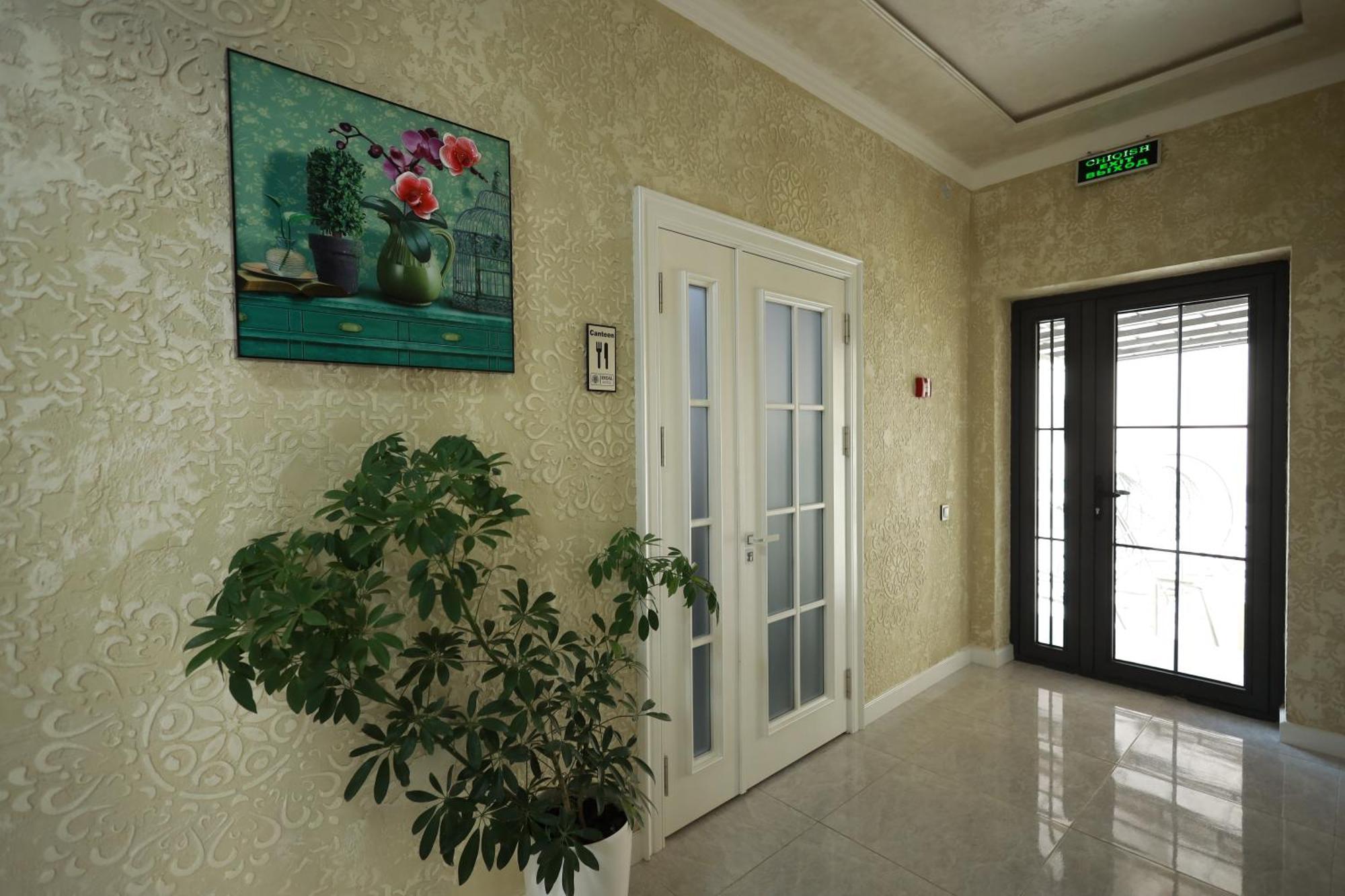 Ideal Hotel 누쿠스 외부 사진